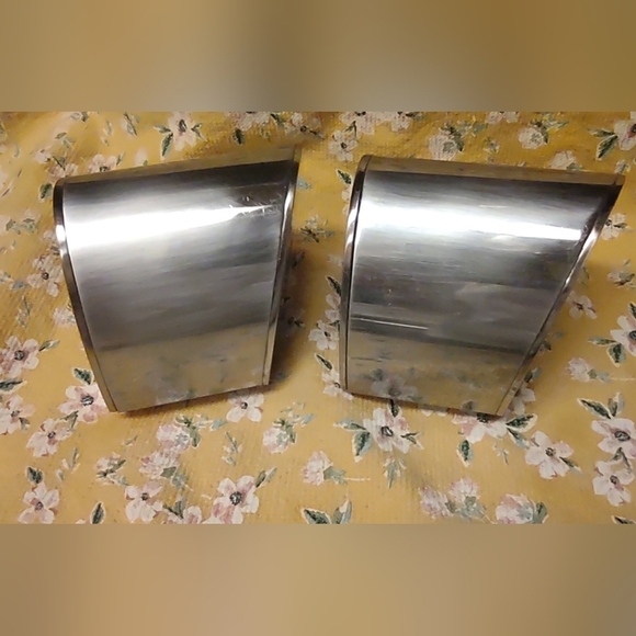 Pair of Vintage Stainless Steel Heart Shaped Votive & Taper Candle Holders🕯️ - Picture 15 of 16